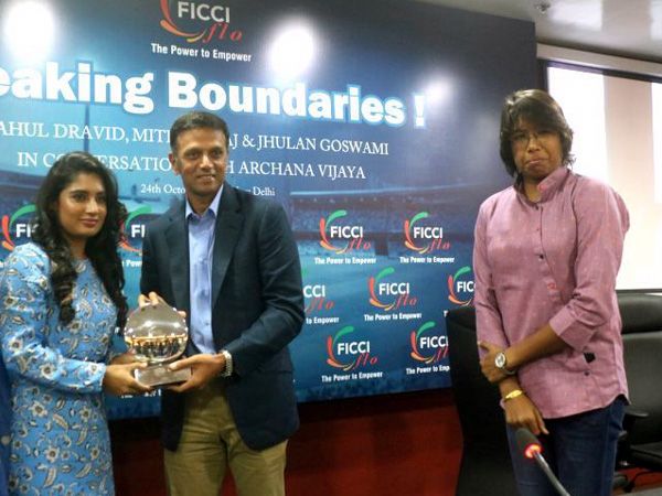 Rahul Dravid 'Breaking the Boundaries' with the Golden Girls