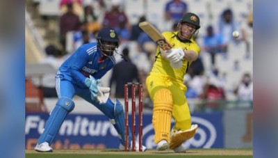David Warner Smashes Century of ODI Sixes in Thrilling India vs. Australia Clash