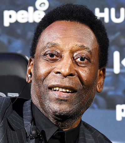 Legendary footballer Pelé, feeling helpless these days, unable to walk
