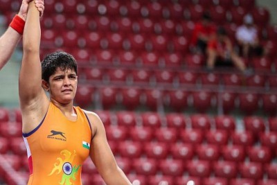 Sonam confirmed her place in Olympic qualifiers by defeating Sakshi Malik
