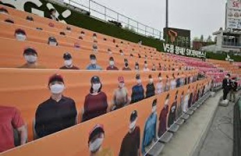 कोरिया पेशेवर फुटबॉल लीग का मैच बिना दर्शकों के हुआ शुरू