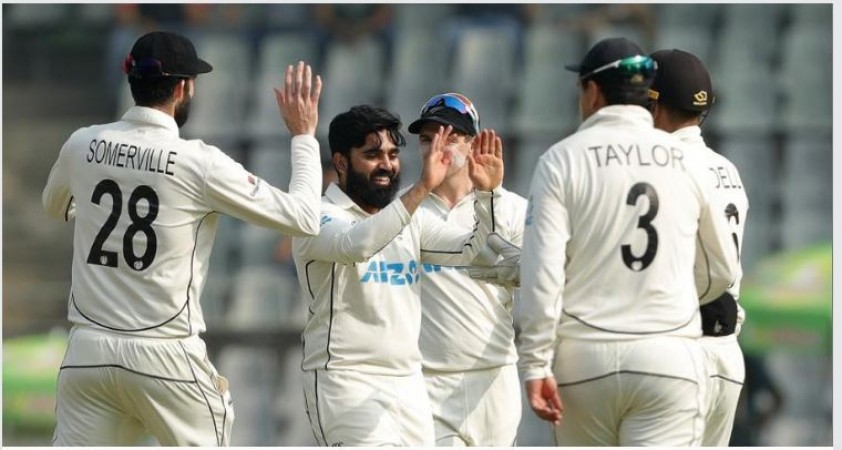 India reaches 285/6 at lunch after twin strikes by Ajaz Patel