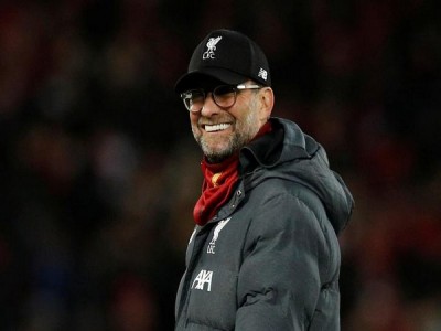Liverpool not thinking about challenging for title at the moment: Klopp
