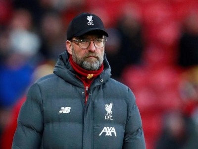 Klopp shows frustration after 1-1 draw against West Brom