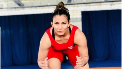 Geeta Phogat wins silver on return in National wrestling