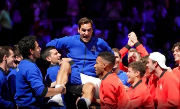 Roger Federer lifted in air, as he bids farewell; Watch