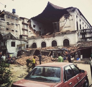 भूकंप की भयावहता, नेपाल में 30, भारत में 5 की मौत