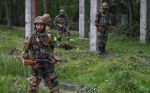 जम्मू कश्मीर मुठभेड़ में 2 आतंकवादी ढेर, 1 नागरिक की भी मौत