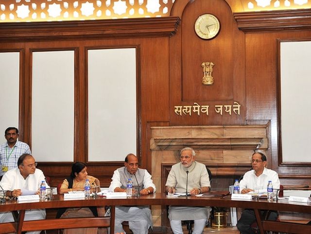 PM मोदी ने कैबिनेट मीटिंग में मंत्रियों के मोबाइल पर लगाया प्रतिबंध