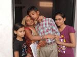 अख़बार में माँ की रोती हुई तस्वीर देख वापस घर लौटा 10वी का छात्र