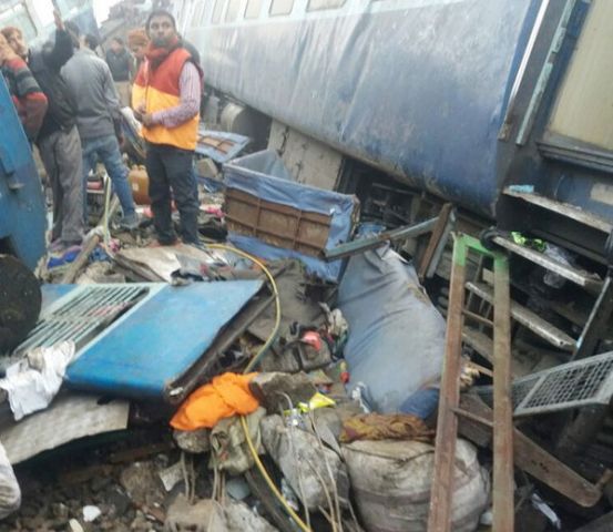 मध्य प्रदेश सरकार रेल हादसे के मृतकों को देगी 2 लाख की सहायता