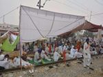 पंजाब : किसानों का रेल रोको खत्म, अब मंत्रियों का विरोध