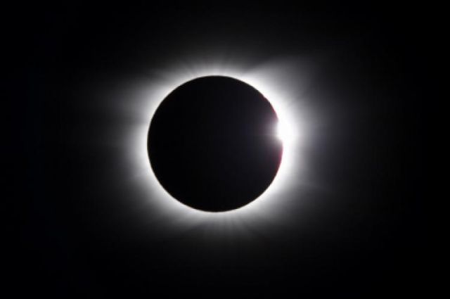 Solar eclipse on 4th December