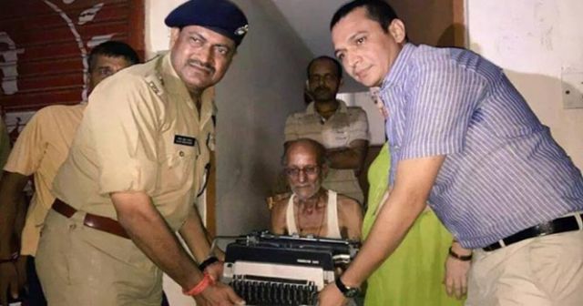 लखनऊ के बुजुर्ग टाइपिस्ट को आखिर मिल गई पुलिस सुरक्षा