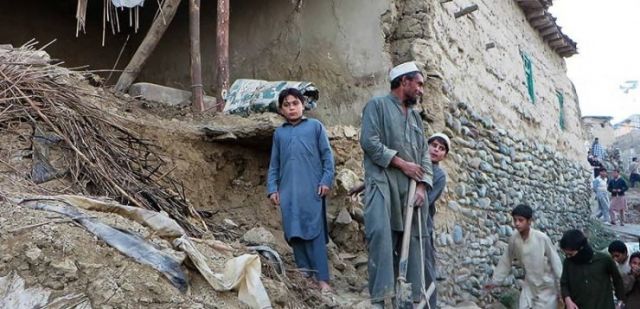 4.5 तीव्रता के भूकंप से स्कुल के  57 छात्र घायल, तीन की हालत गंभीर :पाकिस्तान