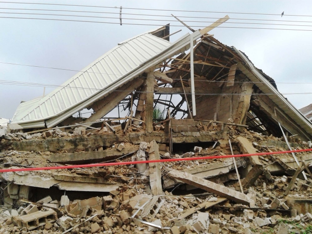 नाइजीरिया में चर्च की इमारत ढहने से 5 मरे