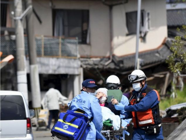 जापान फिर सहमा भूकंप के् झटकों से, सुनामी की चेतावनी