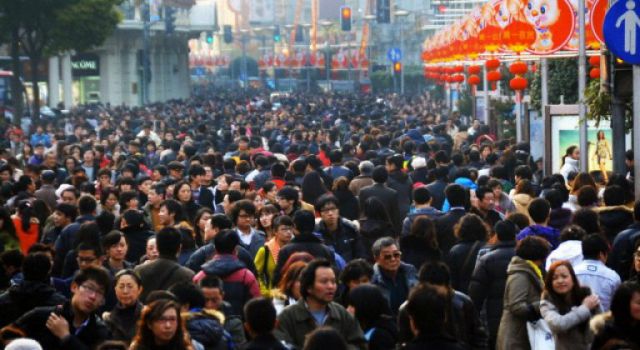 चीन लगाएगा जनसंख्या पर लगाम
