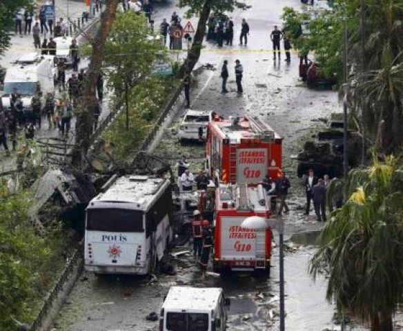 तुर्की में पुलिस बस को निशाना बनाकर किए गए धमाके में 11 की मौत