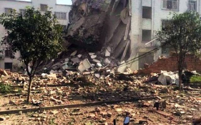 चीन: जोरदार धमाके से तबाह हुई छह मंजिला इमारत