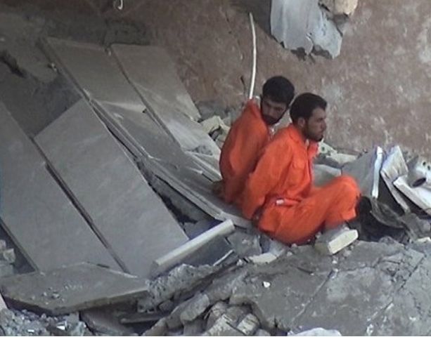 ISIS का खुनी खेल जारी, 2 लोगों को डायनामाइट से उड़ाया