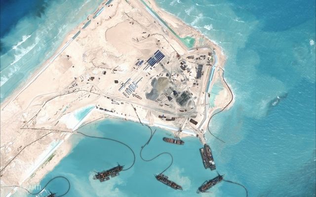 चीन गुपचुप तरीके से विवादित, आइलैंड पर बना रहा हवाई पट्टी