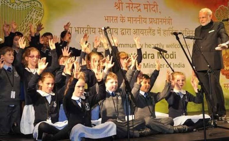 आयरिश बच्चों के मुंह से संस्कृति श्लोक सुन खुश हुए मोदी, कहा : भारत में खड़े हो जाते सवाल