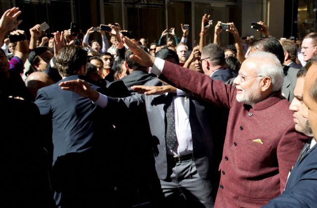 कदम रखते ही मोदी-मोदी की गूंज से डोली दिशा, न्यूयाॅर्क पहुंचे PM मोदी