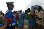श्रीलंकाई सेना ने भारतीय मछुआरों को पकड़ा