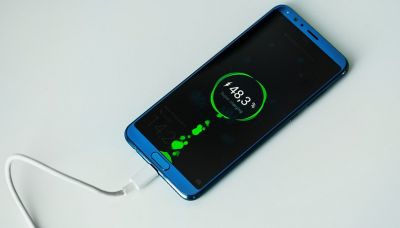 Xiaomi ने पेश किया दुनिया का सबसे फ़ास्ट चार्जर, मिनटों में होगा चार्ज