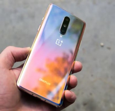 OnePlus 8T features 65W Superfast Charger