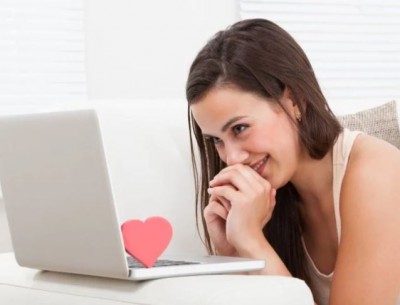 Corona: Online dating helps in social distancing