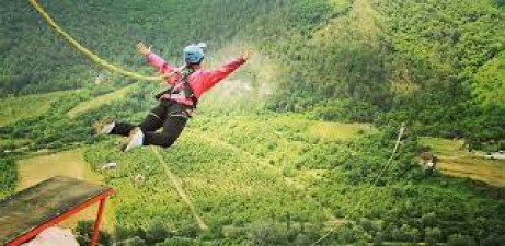 These places in India are the best for bungee jumping enthusiasts, you can plan with friends or family