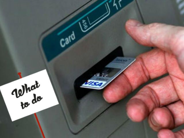 ATM कार्ड मशीन में फंस जाए, तो अपनाएं ये उपाय