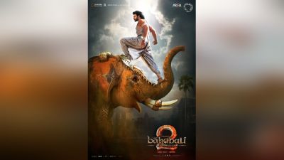 SS Rajamouli ने अपनी फिल्म बाहुबली 2 का पोस्टर किया रिलीज़