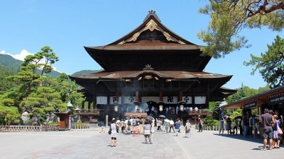 आखिर क्यों जापान के इस मंदिर में हर साल लगा दी जाती है आग?