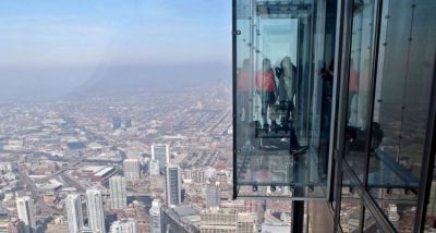 On 103rd Floor building cracks seen in glass balcony, people's get stuck