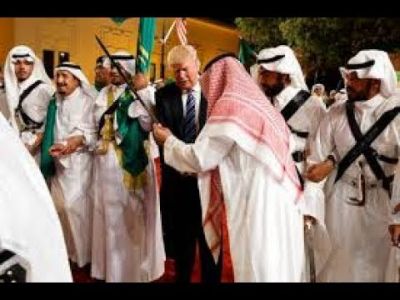 Video : सऊदी अरब में तलवार लेकर नाच रहे हैं अमेरिका के प्रेसीडेंट