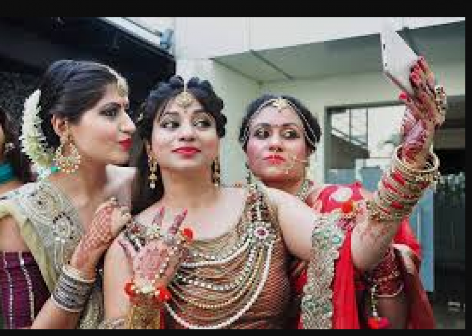 Government giving offers on Karvachauth, post selfies and take home ……
