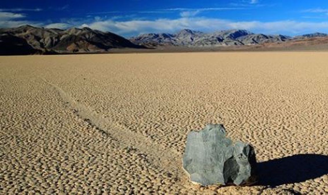 Mystery Behind the Sailing Stones of Death Valley, the truth will ...