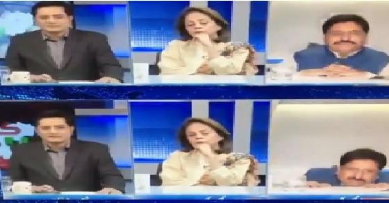 Funny Video: Pak anchor falls from the chair while reading news | NewsTrack  English 1