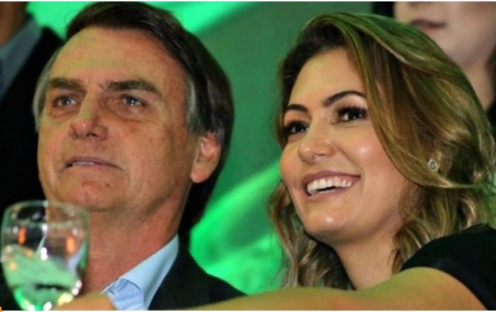 Brazilian President Jair Boldonaro threatens journalist to punch in the face