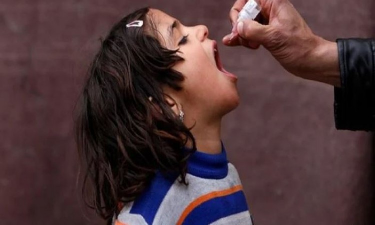 Pakistan: Two health worker arrested for stealing polio vaccine