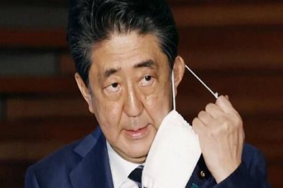 जापान पीएम शिंज़ो आबे ने अपने पद से दिया इस्तीफा, पेट की बीमारी से हैं ग्रसित