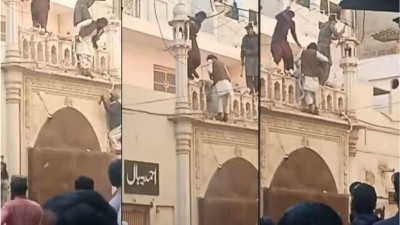 मुसलमानों ने खुद छैनी-हथौड़े से तोड़ डाली मस्जिद, 3 महीने में पांचवी मस्जिद पर हमला, Video