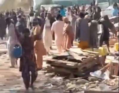 'मंदिर जलाया, जिन्दा जल गए हिन्दुओं के 4 बच्चे..', पाकिस्तान में गैर-मुस्लिमों पर अत्याचार जारी, Video