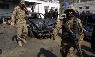पाकिस्तान में आतंकी हमला, 4 सुरक्षाकर्मियों की मौत, एक आतंकी ढेर