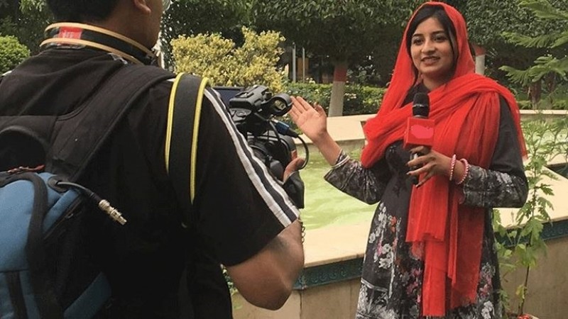 पाकिस्तान की पहली सिख महिला पत्रकार मनमीत कौर को ब्रिटेन में मिलेगा अवार्ड