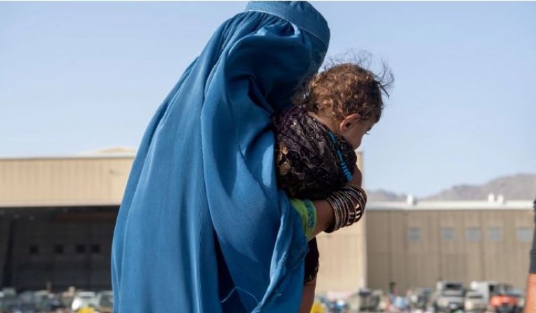 तालिबान राज में पेट भरने के लिए अपने बच्चे बेच रहे लोग, अफगानिस्तान में दयनीय हुए हालात