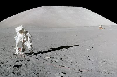 नासा दोबारा करेगा चाँद के पुराने नमूनों का विश्‍लेषण : अपोलो 17 मिशन